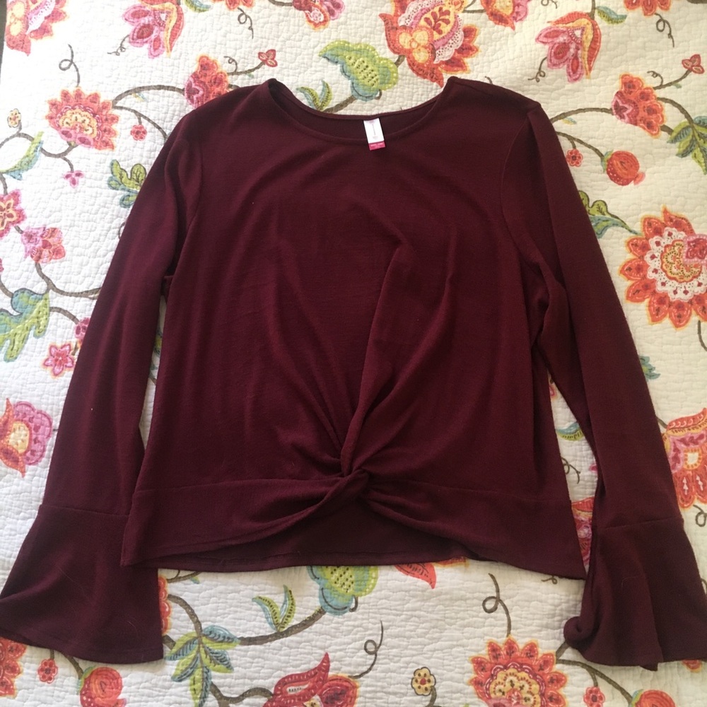 NoBo knot accent bell sleeve cropped top